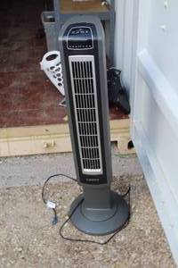lot 101 image: Lasko Tower Fan 2559