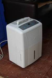 lot 102 image: GE Dehumidifer ADEW30LQQ2
