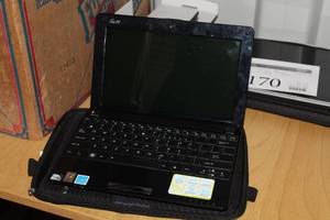 lot 169 image: Asus Eee PC 10 Laptop Computer 1005HAB, Case