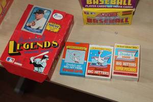 lot 131 image: Lot of (4 Sets) Baseball Collectors Cards (Unopened ) - (3) Annual Collector Edition Drakes 1983-1985 Big Hitters, (1) Box Pacific Baseball Legends