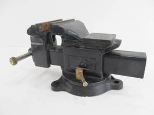 LARIN 4 Swivel Bench Vise