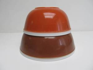 2 Vintage PYREX Mixing Bowls