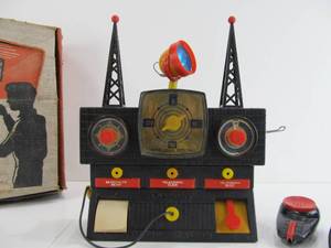 Vintage REMCO Toy Radio Station wBox