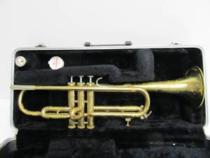 Vintage Bundy Trumpet wHard Case