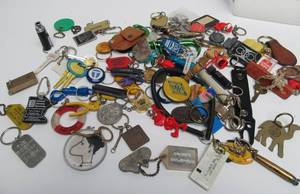 Nice Lot of Vintage Advertising Keychains etc