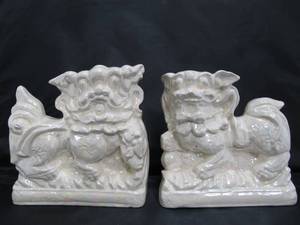 Pair Of Foo Dog Lions Ceramic Decor