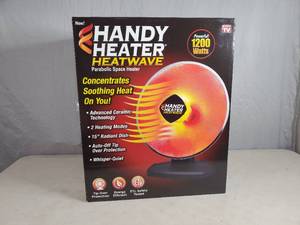 lot 2 image: New Handy Heater Heatwave