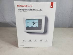 lot 10 image: New Honeywell Home T5 Programmable Thermostat