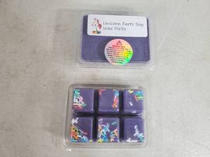 lot 28 image: 2 New Unicorn Farts Soy Wax Melts
