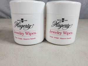 lot 33 image: New Hagerty Jewelry Wipes