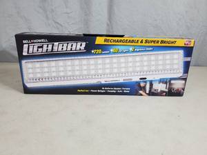 lot 40 image: New Bell and Howell Light Bar
