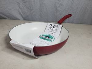 lot 71 image: New Farberware 11.25 Inch Deep Skillet