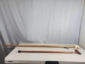 lot 78 image: New Cane and Eagle Walking Stick