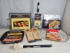 lot 93 image: New BBQ Grilling Items