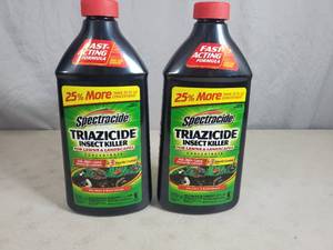 lot 162 image: 2 New Large Bottles of Spectracide Triazicide Insect Killer