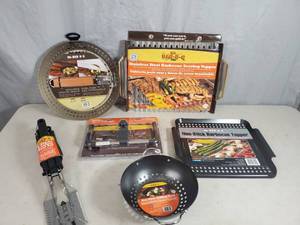 lot 169 image: New BBQ Grilling Items