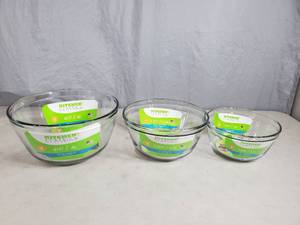 lot 204 image: 3 New Kitchen Classics Glass Nesting Mixing Bowls