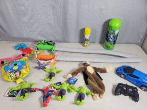 lot 216 image: Kids Toys