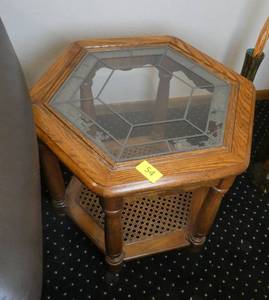 lot 54 image: Hexagon shaped end table with glass top 24x26x21
