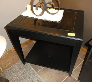 lot 85 image: Nice small table 23x27x24 inset glass top