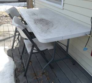 lot 111 image: 2 folding chairs and folding table