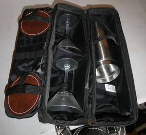 lot 125 image: Traveling drink case