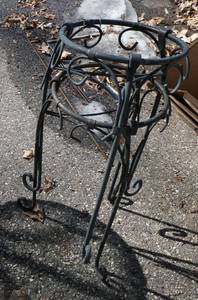 lot 155 image: 2 rod iron planters - out back