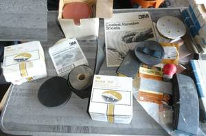 lot 157 image: Large lot of sanding discs, sheets, rolls
