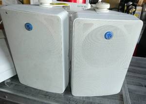 lot 162 image: Two Atlas SM52T-W speakers