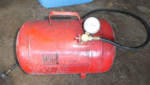 lot 163 image: 5 gallon portable air tank