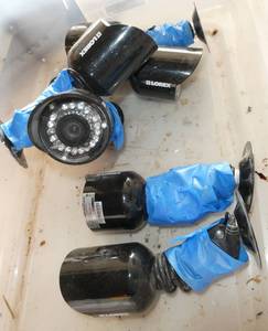 lot 291 image: Lot of 6 security cameras