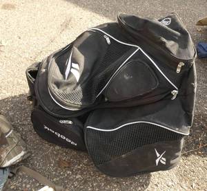 lot 304 image: Large Reebok bag with hunting gear