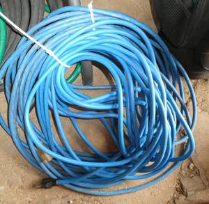 lot 311 image: Blue electrical cord