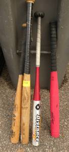 lot 318 image: Lot of 4 baseball bats