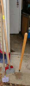 lot 321 image: Lot of 2 ice choppers, a hoe and a commercial potato masher