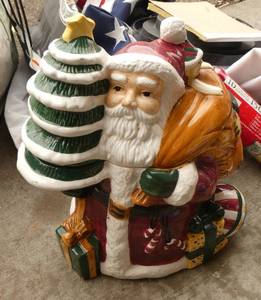 lot 357 image: Santa cookie jar and ten rolls of ribbon