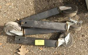lot 271 image: Set of 4 metal table legs with wheels