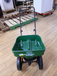 New Scotts Turf Builder Spreader
