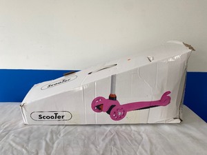 lot 71 image: SCOOTER