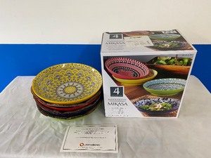 lot 54 image: MIKASA STONEWARE BOWLS 4PC