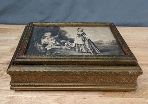 lot 118 image: Vintage Wood Jewelry Box - B