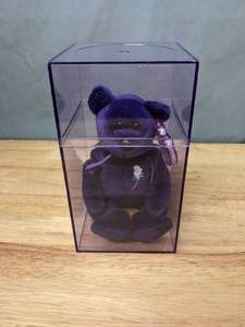 lot 102 image: Ty Beanie Baby Princess Diana Bear in Case - B