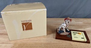 lot 62 image: Vanmark 10th Anniversary Firefighter Dalmatian Dog Post-It Holder Figurine - B