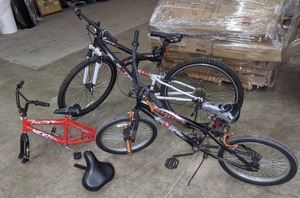 lot 159 image: Bike Lot Frame, 2 Bicycles and a Spare Seat - N