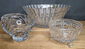 lot 208 image: Vintage ACC Lead Cut Crystal Bowl and 2 Bowls of CrystalGlass - B