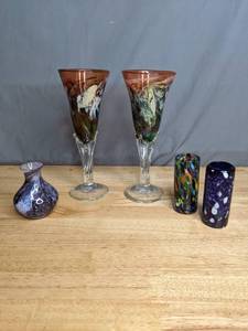 lot 182 image: Collection of Colorful Hand Blown Glass Cups and a Vase - B
