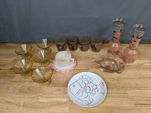 lot 237 image: Collection of Vintage and Depression Glasses Charles Dickens, Sherbet Bowls, Neon Fish Plate, Vases and More - B