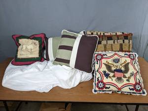 lot 339 image: Assortment of Throw Pillows and a Mattress Protector - Q