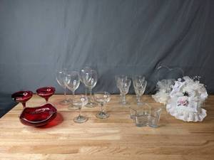 lot 341 image: Collection of Wine Stem Glassware and 40th Anniversary Glassware - Q