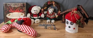 lot 322 image: Christmas Decor Pfaltzgraff Christmas Heritage Chip N Dip Dish, Decorations, & More - Q